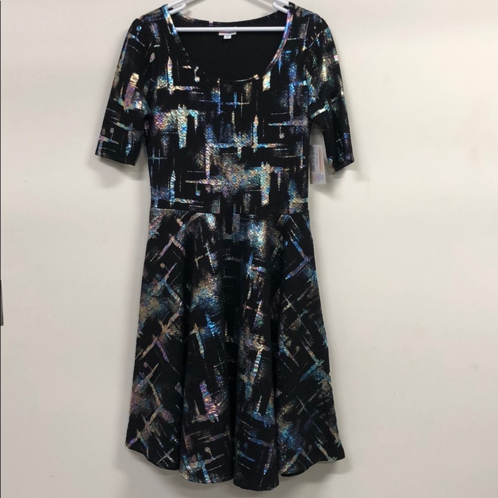 LuLaRoe Elegant Nicole Black Oil Shine Size XL